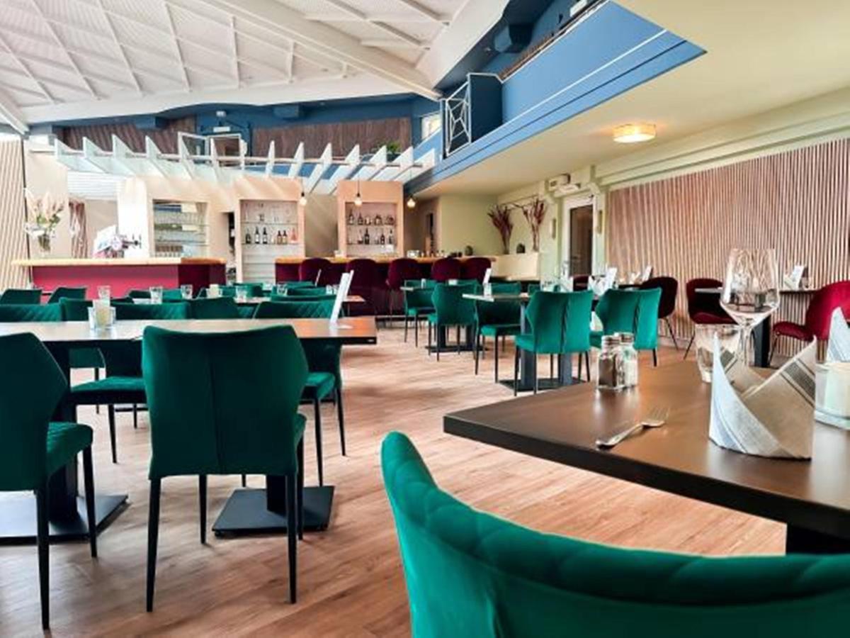 Osterfeld Atrium Hotel Amadeus מראה חיצוני תמונה