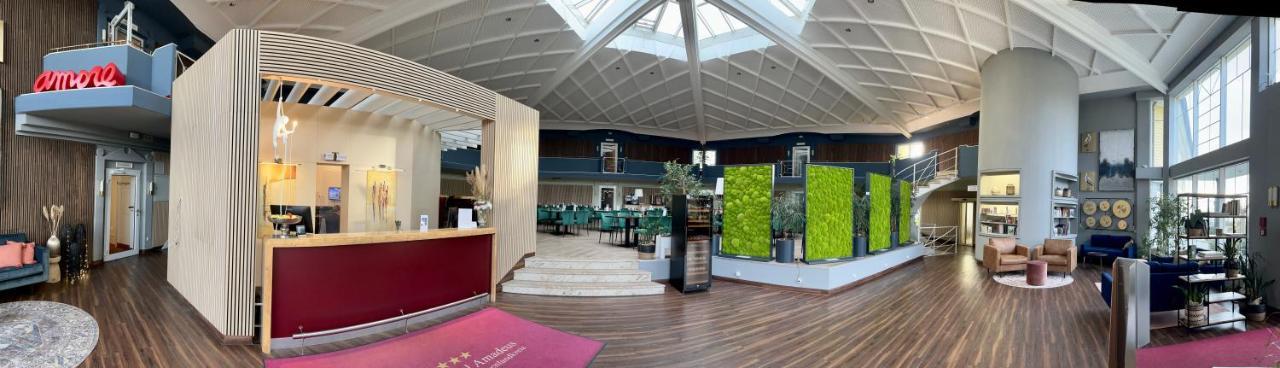 Osterfeld Atrium Hotel Amadeus מראה חיצוני תמונה