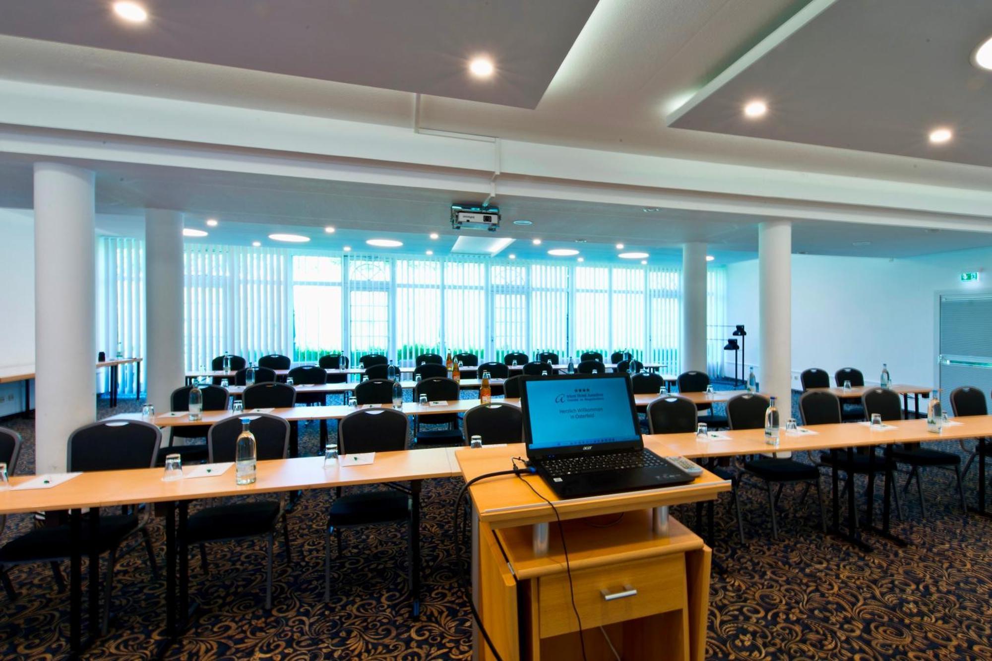 Osterfeld Atrium Hotel Amadeus מראה חיצוני תמונה
