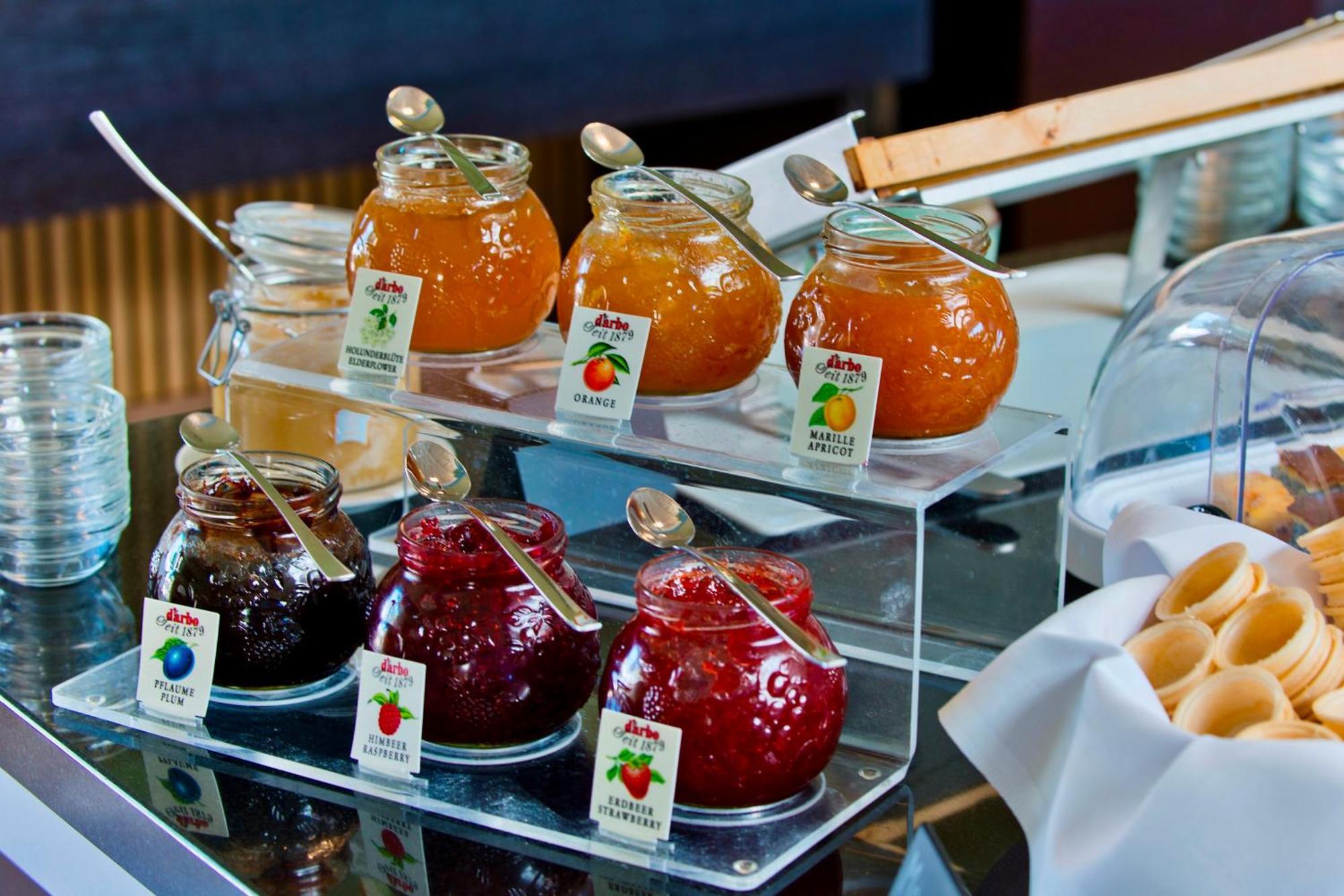 Osterfeld Atrium Hotel Amadeus מראה חיצוני תמונה