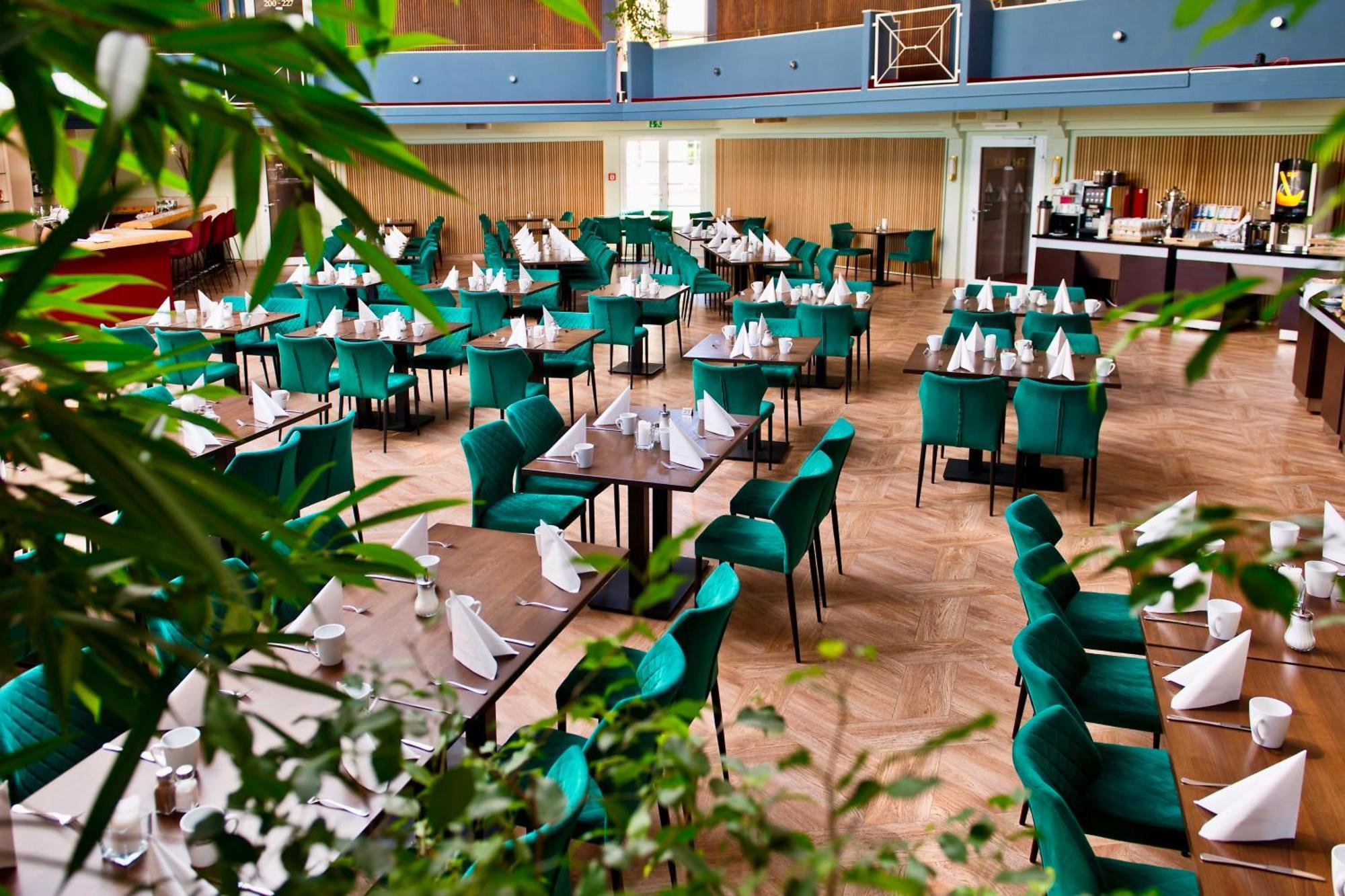 Osterfeld Atrium Hotel Amadeus מראה חיצוני תמונה