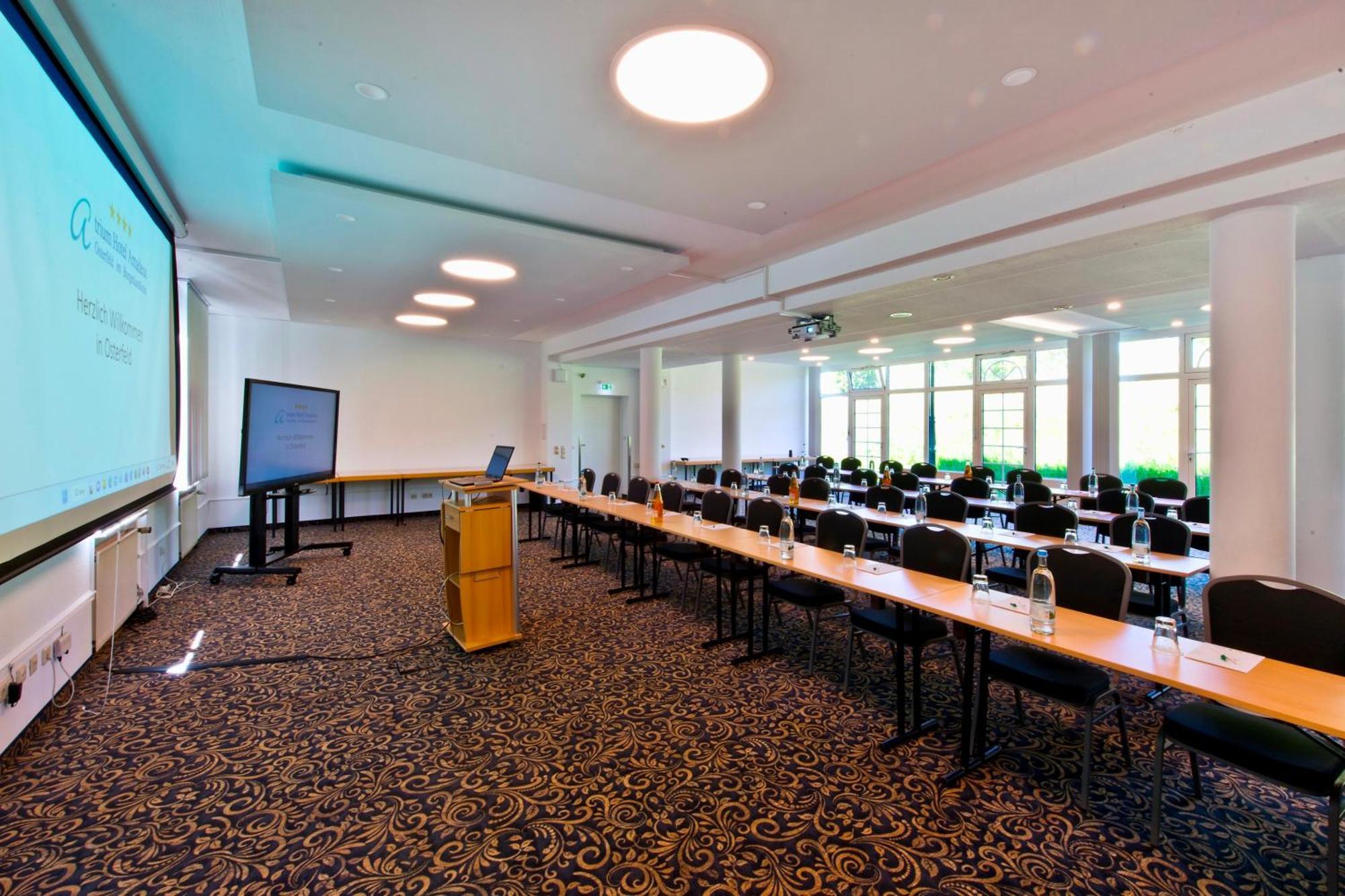 Osterfeld Atrium Hotel Amadeus מראה חיצוני תמונה