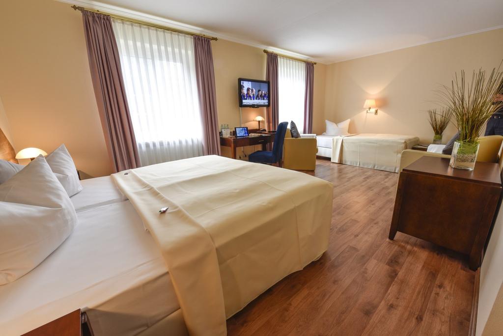 Osterfeld Atrium Hotel Amadeus מראה חיצוני תמונה