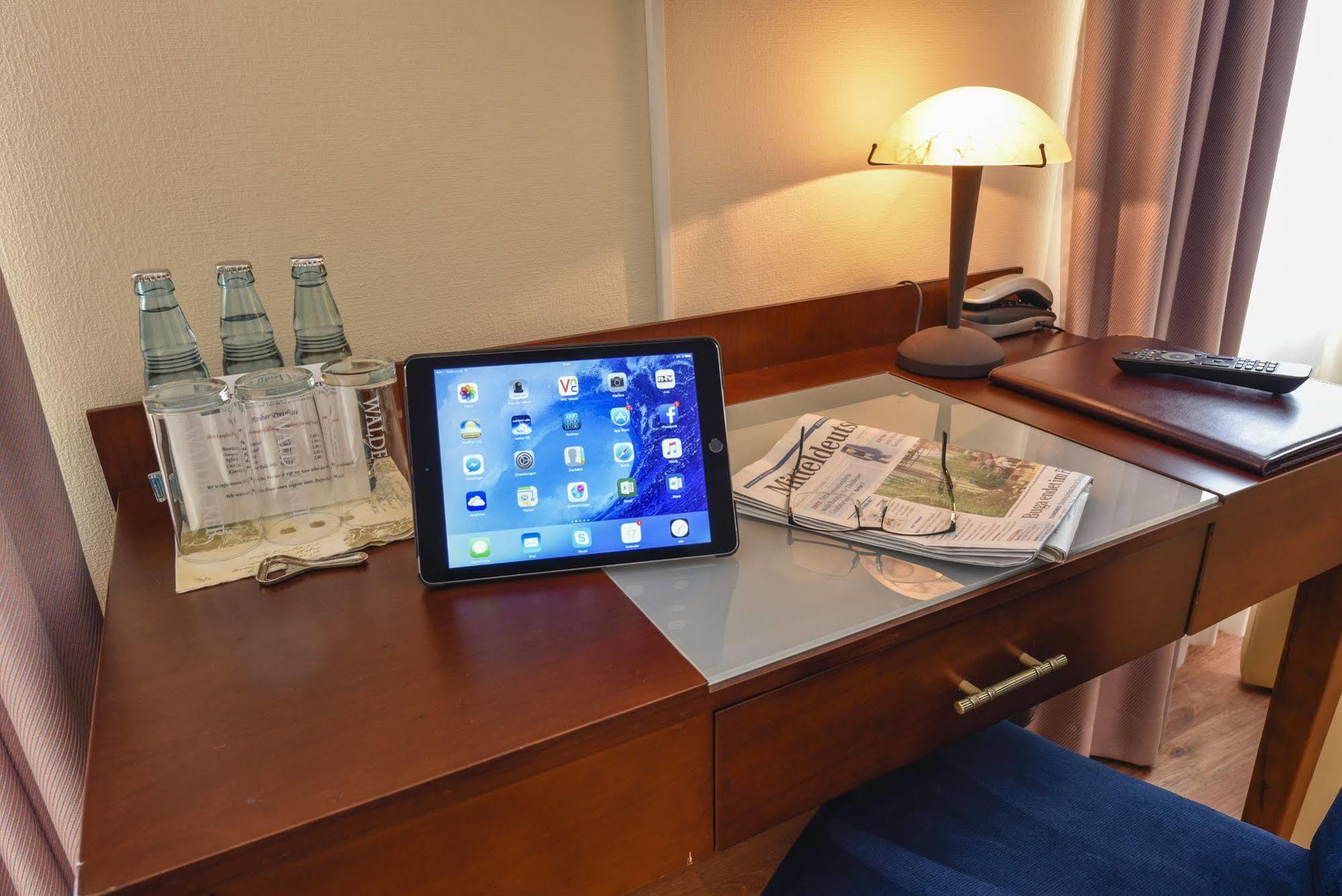 Osterfeld Atrium Hotel Amadeus מראה חיצוני תמונה