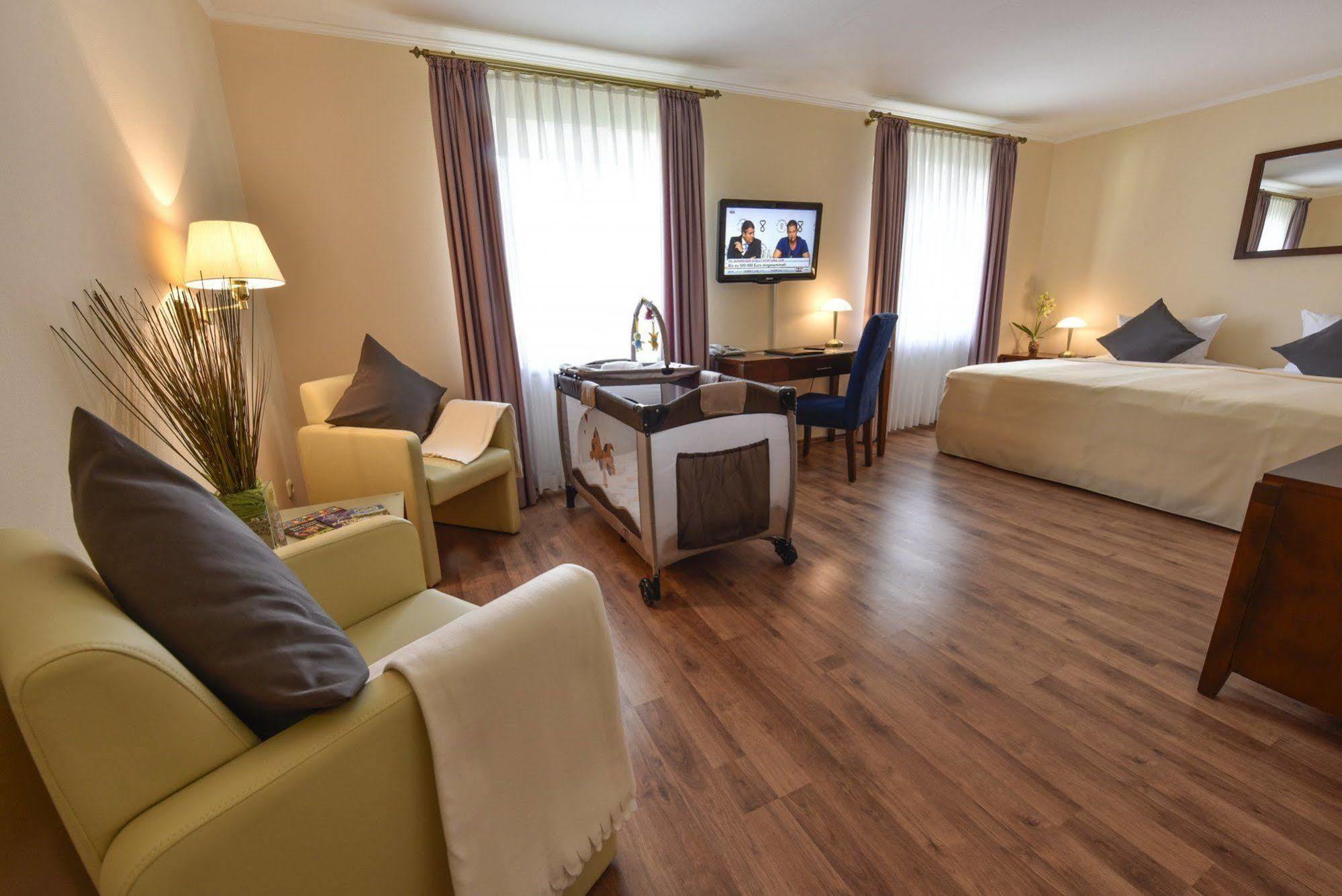 Osterfeld Atrium Hotel Amadeus מראה חיצוני תמונה