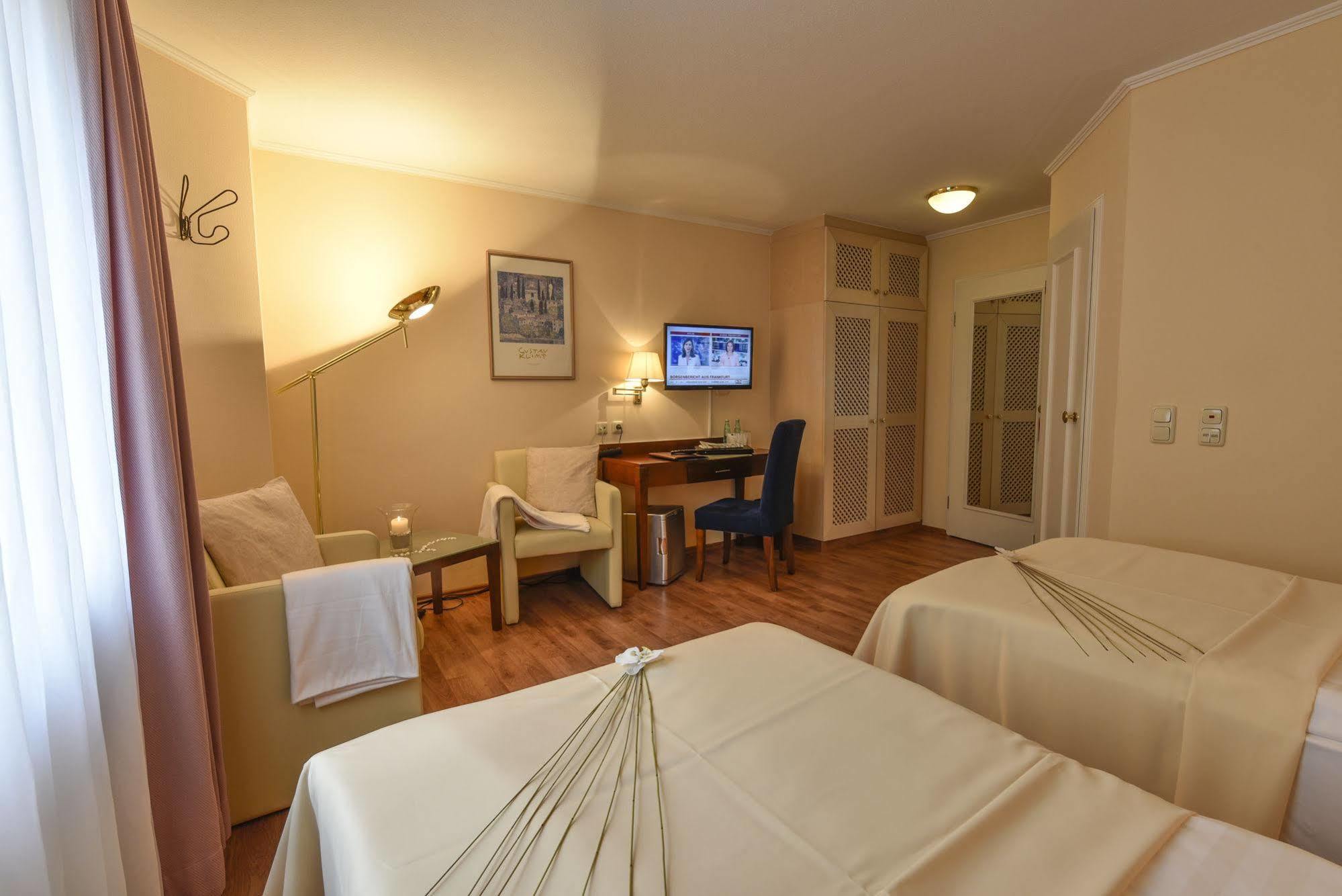 Osterfeld Atrium Hotel Amadeus מראה חיצוני תמונה